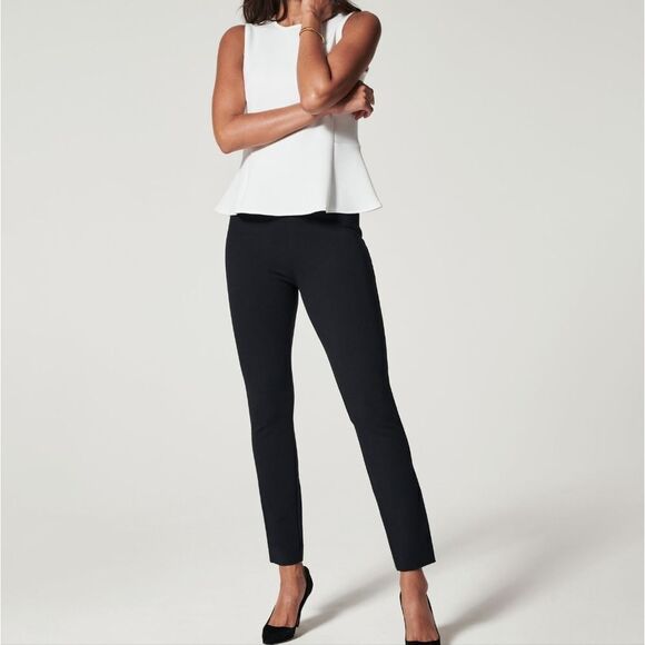 Spanx Black Cropped Pants Size M - Picture 1 of 6